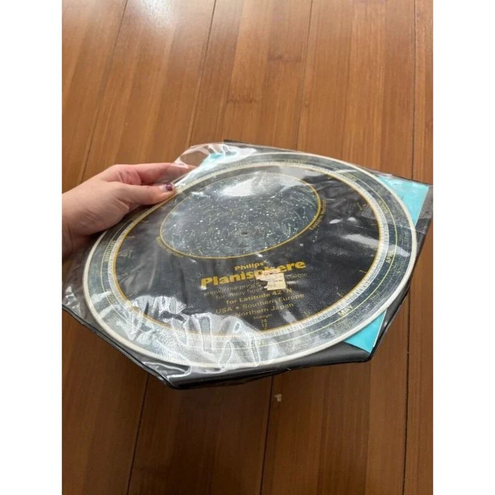 1982 Philip's Planisphere for Latitude 42° North covering the USA